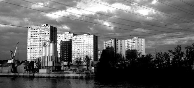 La crise immobilière menace Paris et sa banlieue